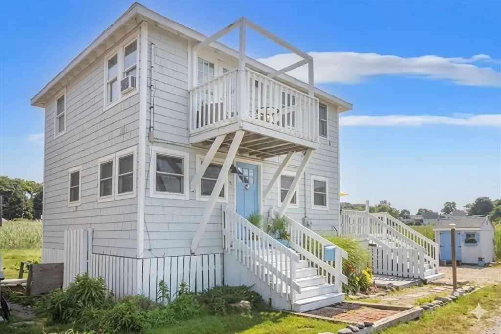 3 Bayview Street, Hull, MA 02045 - #1