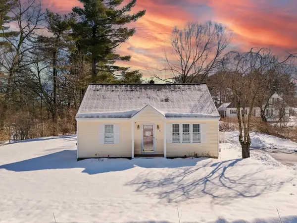 11 Joyce St, Chelmsford, MA 01824