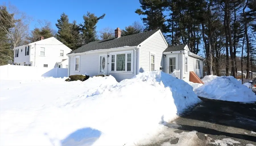 66 Coleman St, Abington, MA 02351 - #3