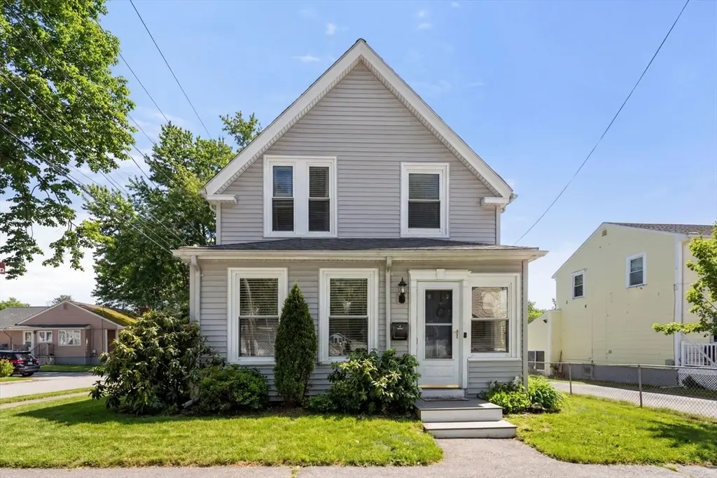 62 Maple St, Melrose, MA 02176 - #1