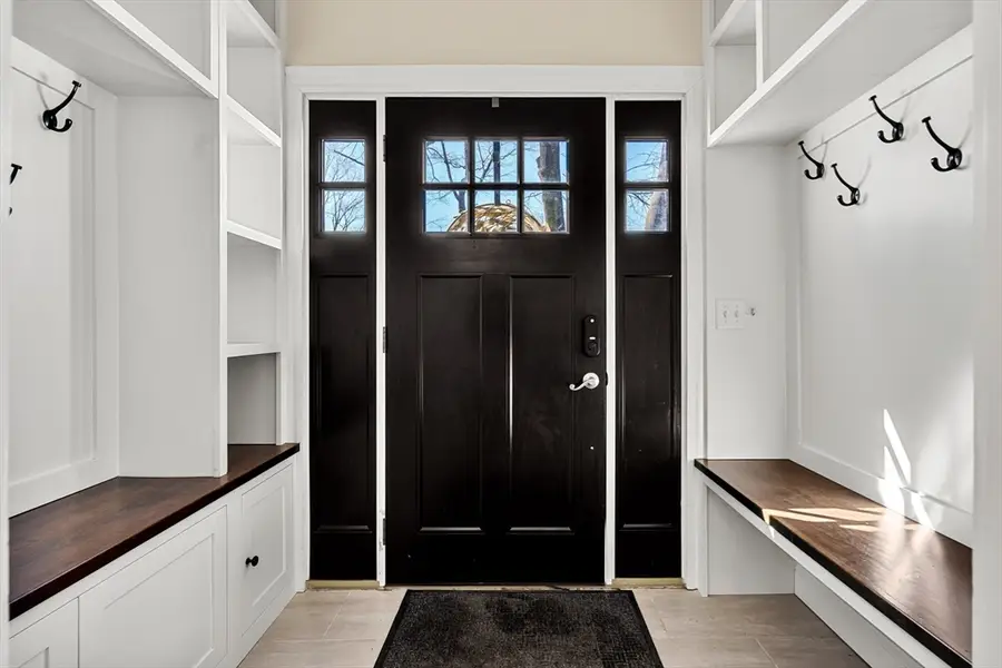 28 Mercer Rd, Needham, MA 02494 - #3