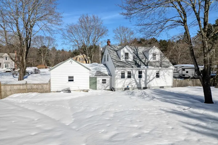 323 Matfield St, West Bridgewater, MA 02379 - #3