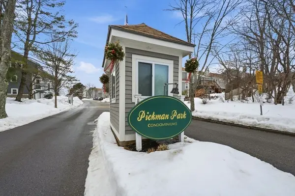 8 Russell Dr #7D, Salem, MA 01970