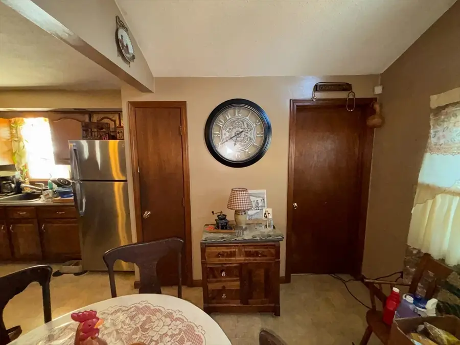 11 Rolf Ave, Chicopee, MA 01020 - #3