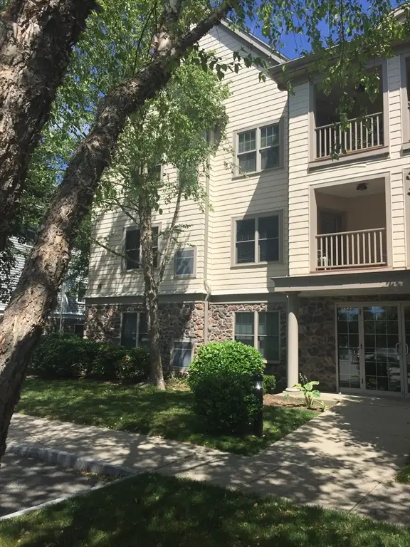 1044 Victoria #B-29, New Bedford, MA 02745