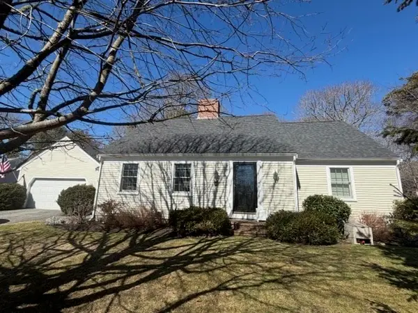 121 Eileen St, Yarmouth, MA 02675