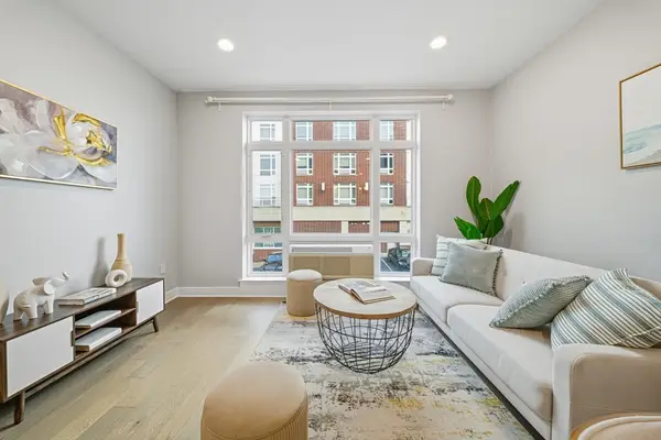 18 Cliveden St #201, Quincy, MA 02169