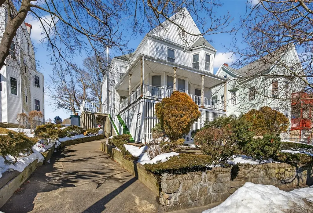 135 Allen Ave, Lynn, MA 01902 - #1