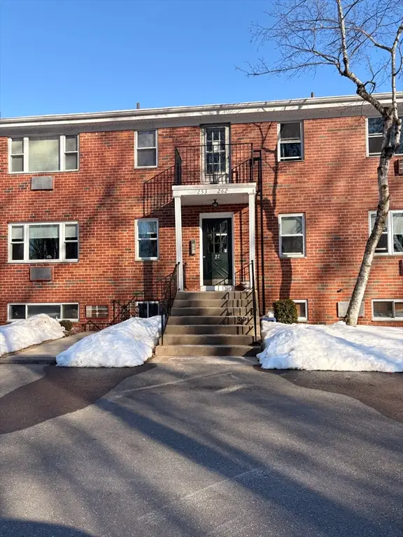 262 Regency Park Dr #262, Agawam, MA 01001 - #2