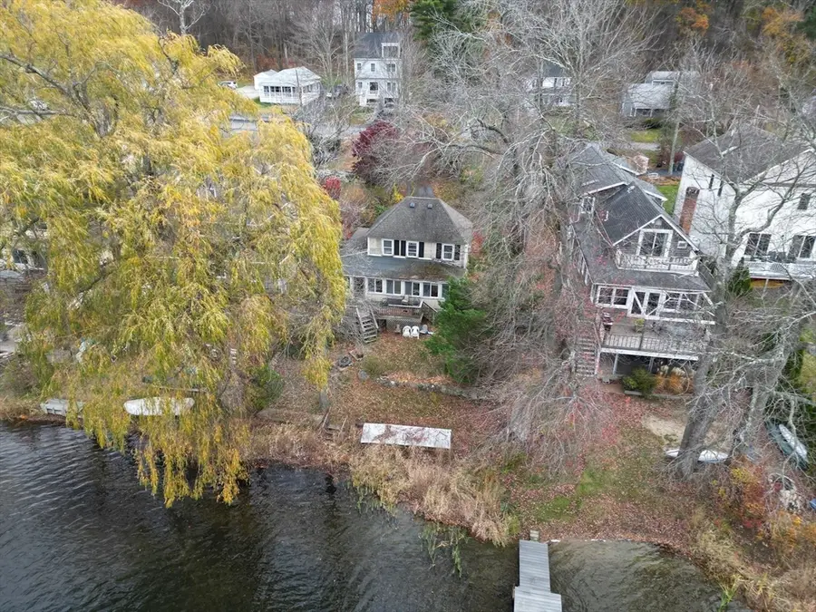 27 Taft Ave, Mendon, MA 01756 - #3