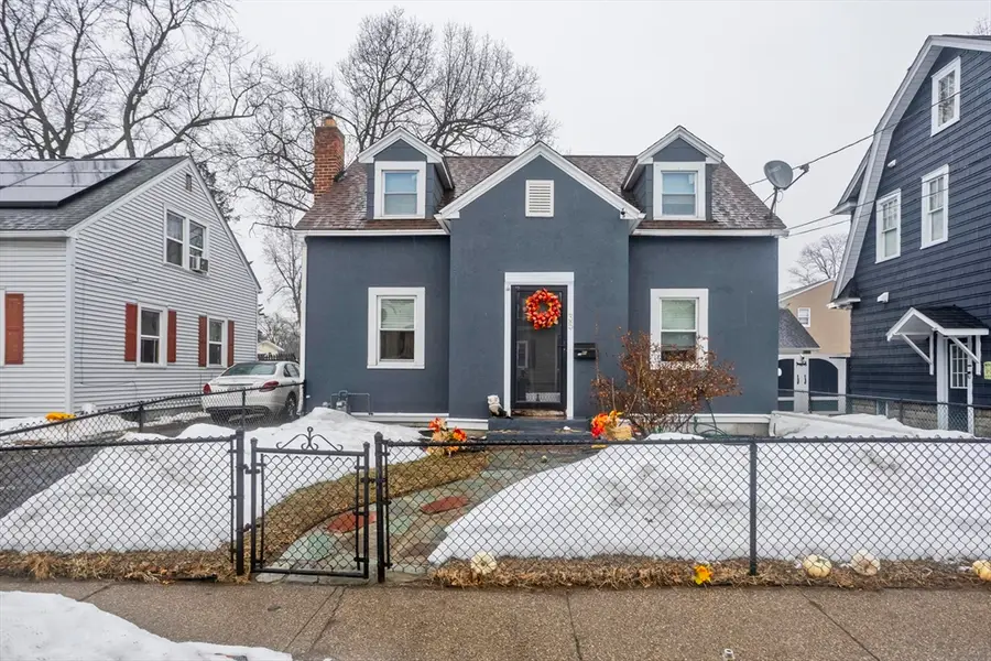 35 Merrimac Ave, Springfield, MA 01105 - #2