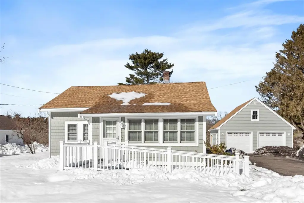 121 North St, Middleboro, MA 02346 - #1