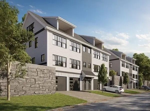 192 1st St, Lowell, MA 01850 - #1