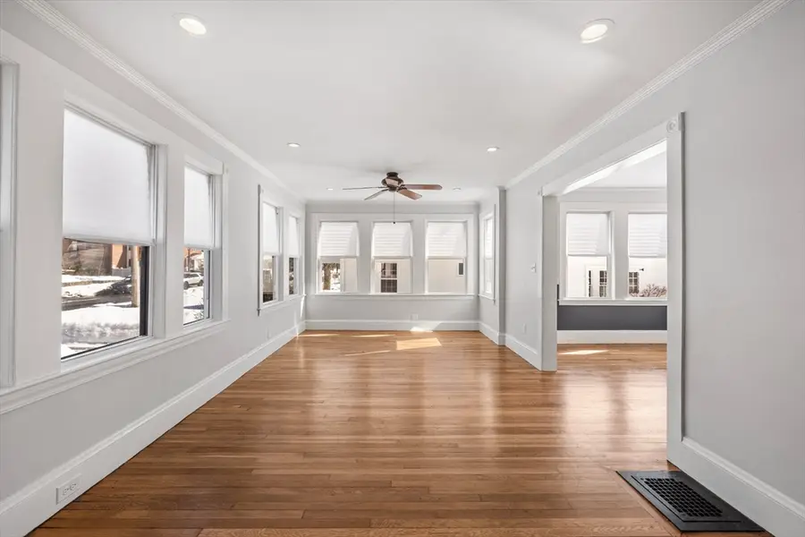 34 Lafayette St, Marblehead, MA 01945 - #3