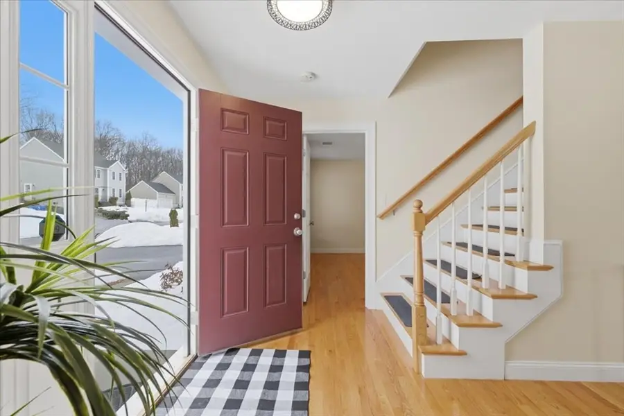 73 Mceachron Dr, Stoughton, MA 02072 - #3