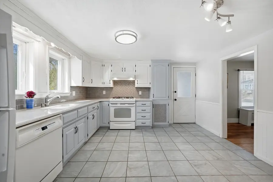 42 Carroll Street, Springfield, MA 01118 - #2