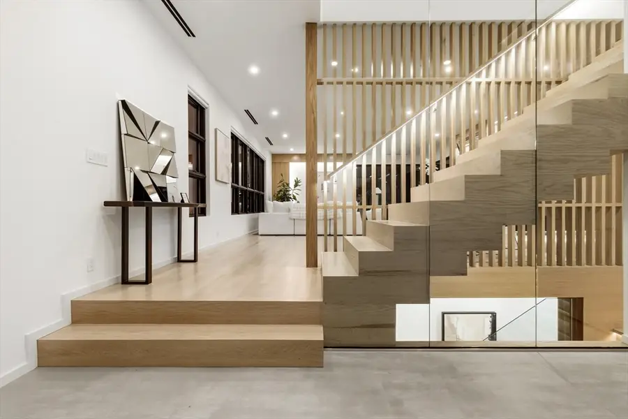 90 Auburndale Ave., Newton, MA 02465 - #3