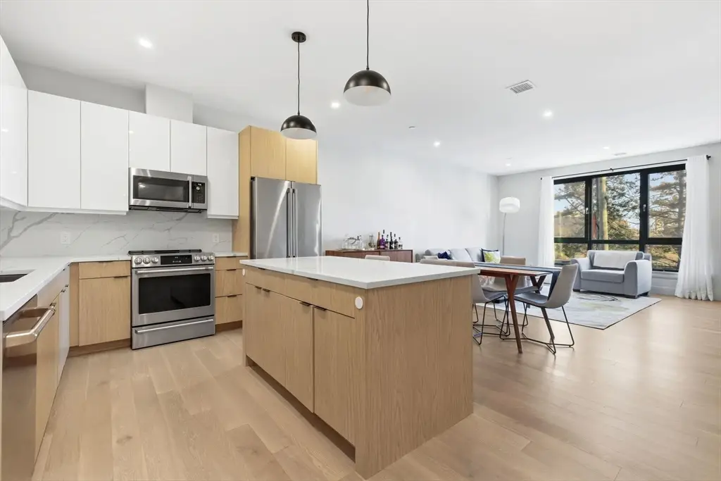 85 Myrtle St #106, Quincy, MA 02171 - #1