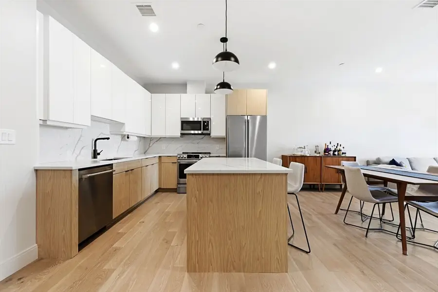 85 Myrtle St #106, Quincy, MA 02171 - #3