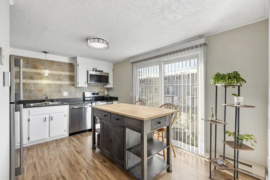 1215 Pawtucket Blvd #19, Lowell, MA 01854 - #3