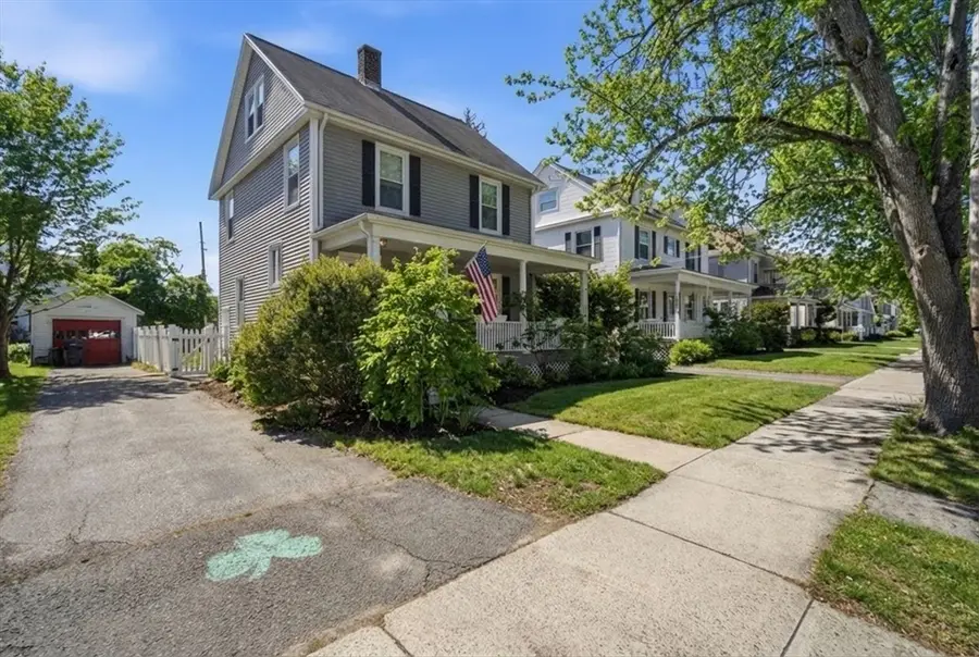 42 Lawler St, Holyoke, MA 01040 - #2