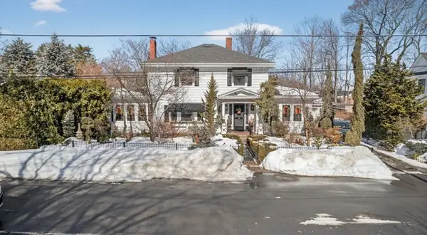 15 Wells Ave, Amesbury, MA 01913