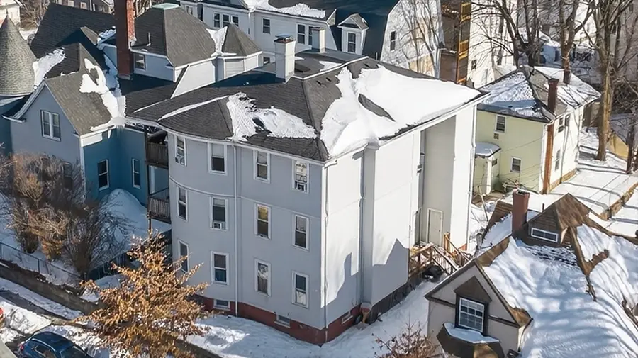 19 Woodbine St, Worcester, MA 01603 - #2