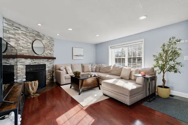 5 Meadowhill Ct #47, Easton, MA 02375