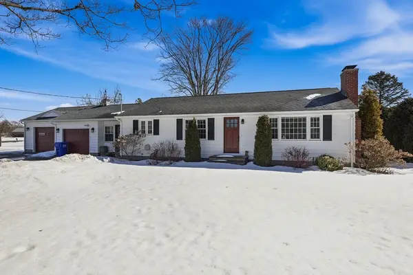 27 River Dr, Hadley, MA 01035