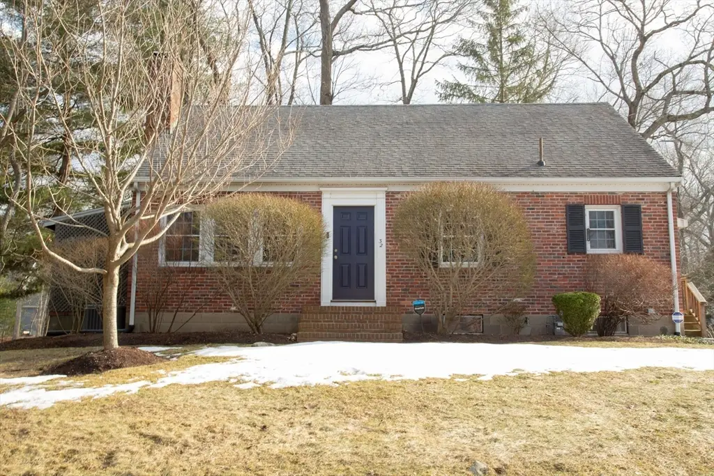 32 Cole Ter, Randolph, MA 02368 - #1