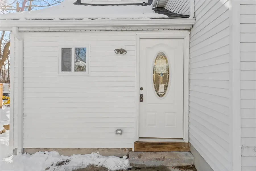 29 Hunt St, Brockton, MA 02302 - #2