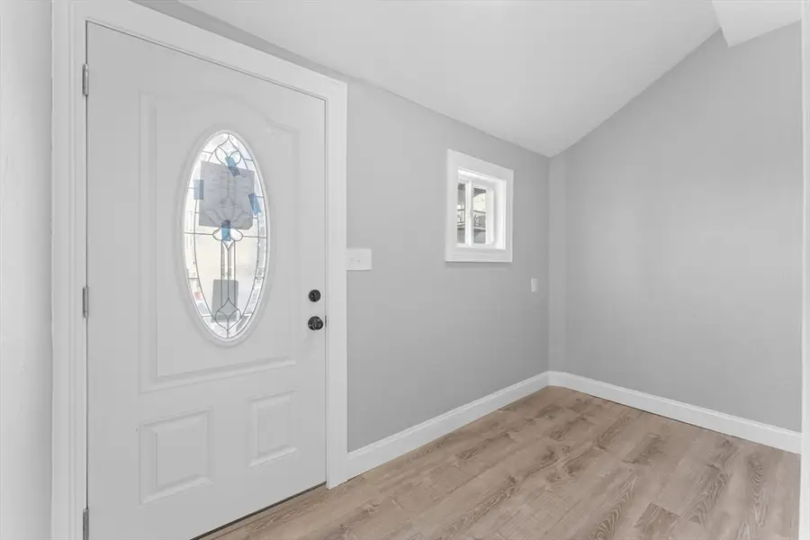 29 Hunt St, Brockton, MA 02302 - #3