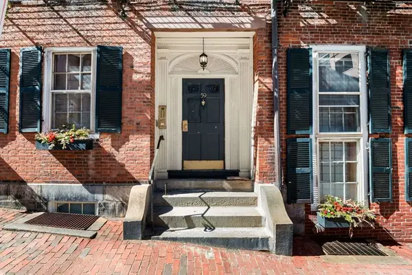 59 Hancock #4, Boston, MA 02114