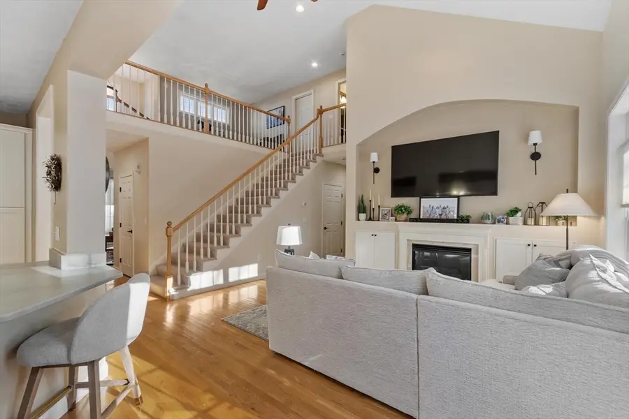 4 Emerald Ct #4, Tewksbury, MA 01876 - #2