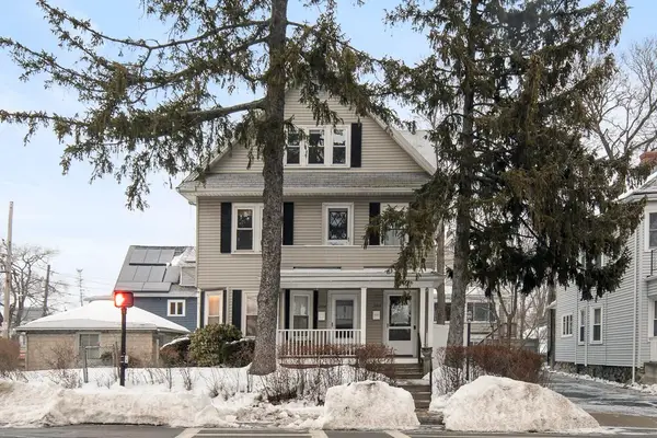 206 N Beacon St #206, Watertown, MA 02472