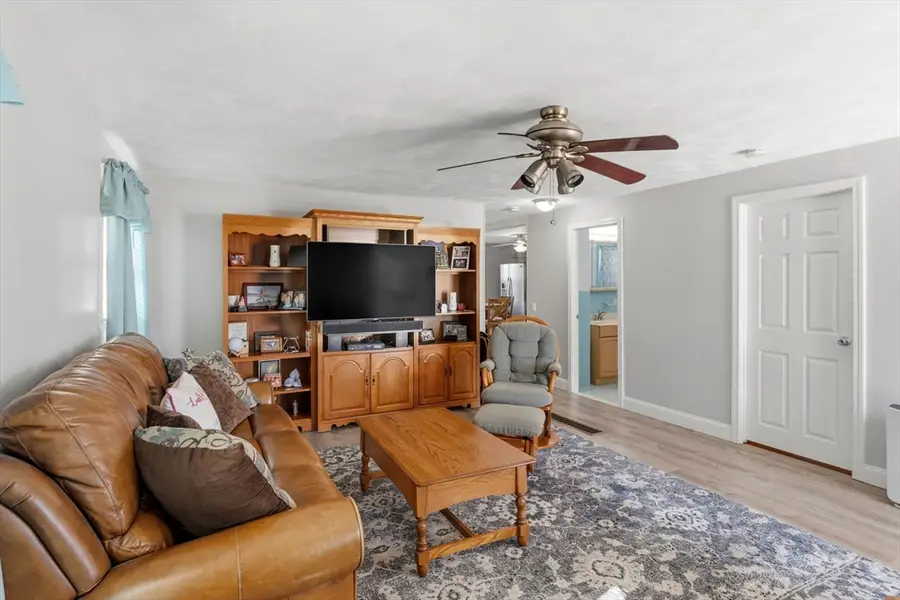 76 Lake St, Pawtucket, RI 02860 - #3