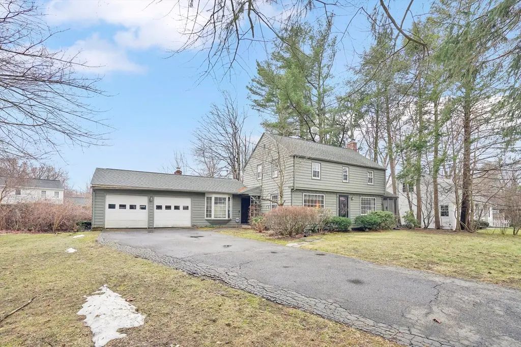 141 Longfellow Dr, Longmeadow, MA 01106 - #1