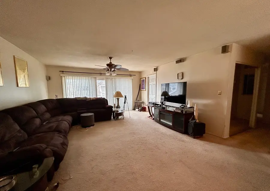 173 Nassau Dr #173, Springfield, MA 01129 - #2