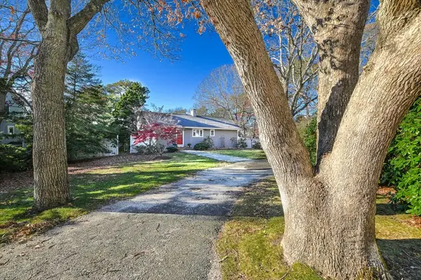 5 Rivers View Road, Falmouth, MA 02536
