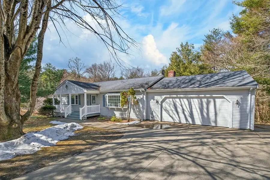 532 Hill St, Raynham, MA 02767 - #2