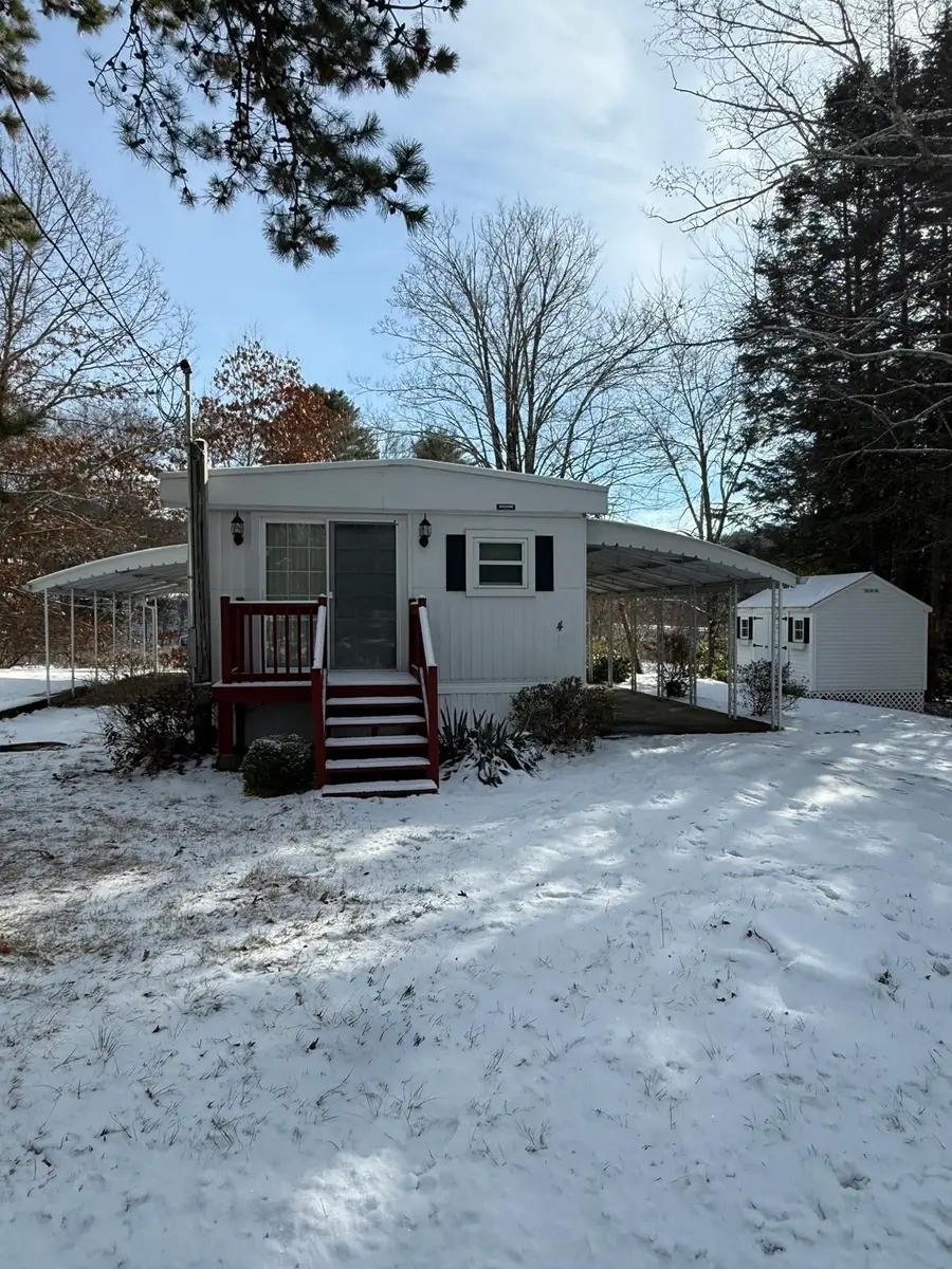 4 Center Street, Brimfield, MA 01010 - #3