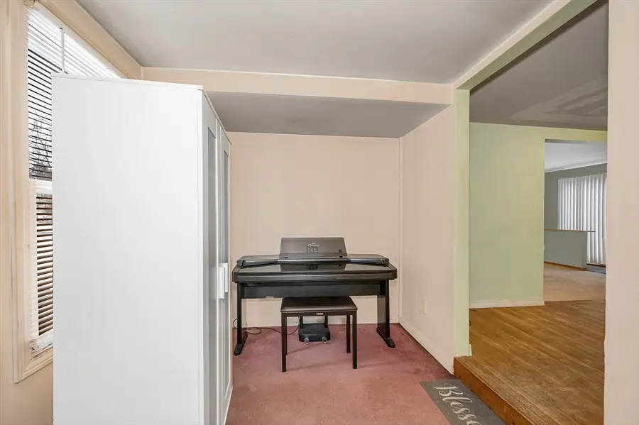 126 Groton Road, North Chelmsford, MA 01863 - #3