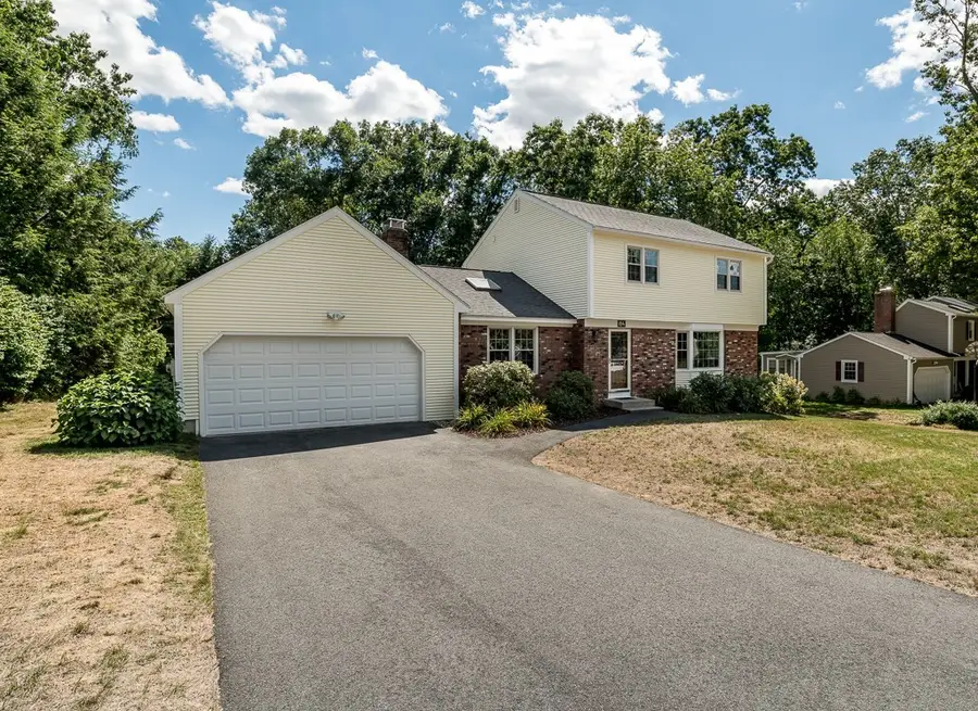 184 Cambridge Cir, Longmeadow, MA 01106 - #2