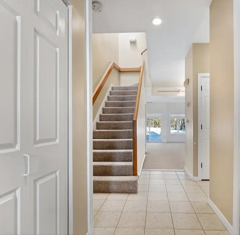 1 Douglass Grn #1, Woburn, MA 01801 - #3