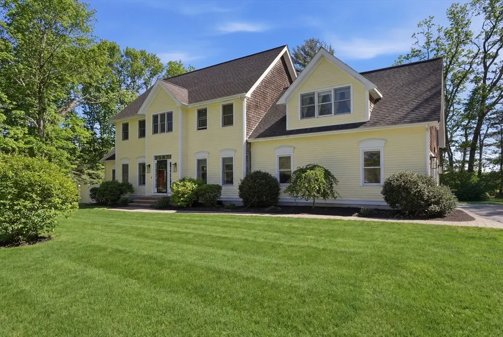 85 Cedar Crest Dr, Bridgewater, MA 02324 - #1