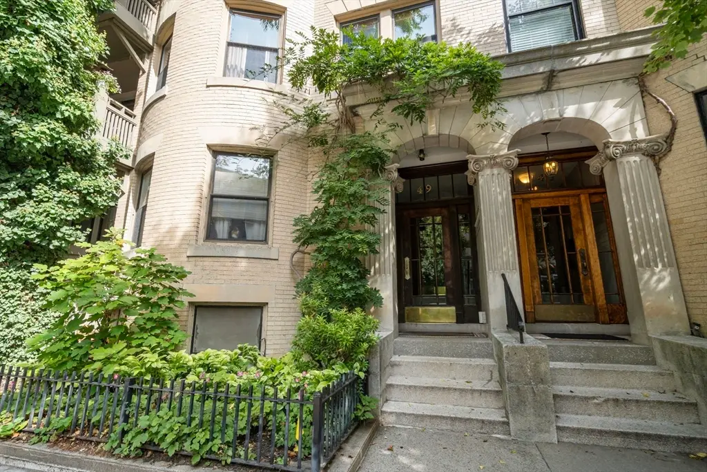 49 Winchester St #2, Brookline, MA 02446 - #1
