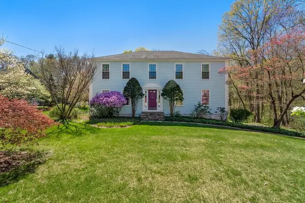 16 Parmenter Rd, Framingham, MA 01701