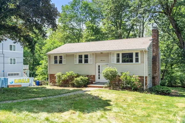 37 Freemont St, Lexington, MA 02421