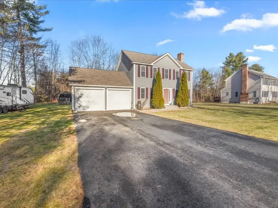 141 Peach St, Barre, MA 01005 - #2