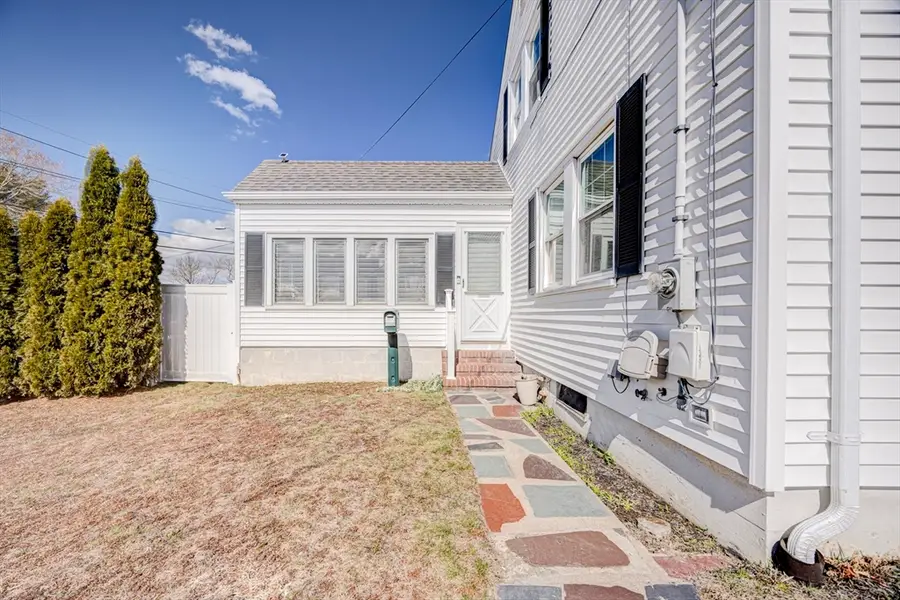 707 Hathaway Rd, New Bedford, MA 02740 - #3